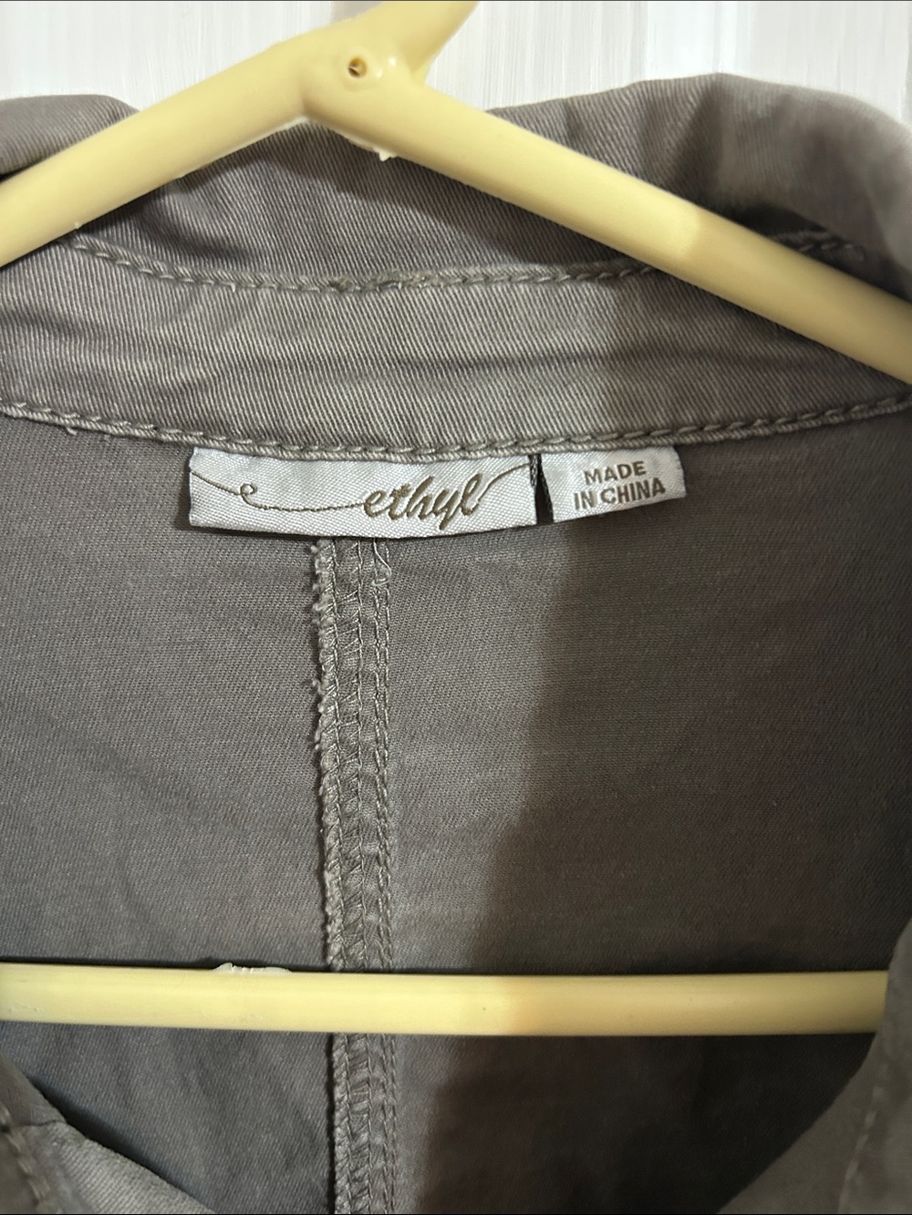 Women’s Structured Gray Denim-Style Jacket - Picture 2 of 4